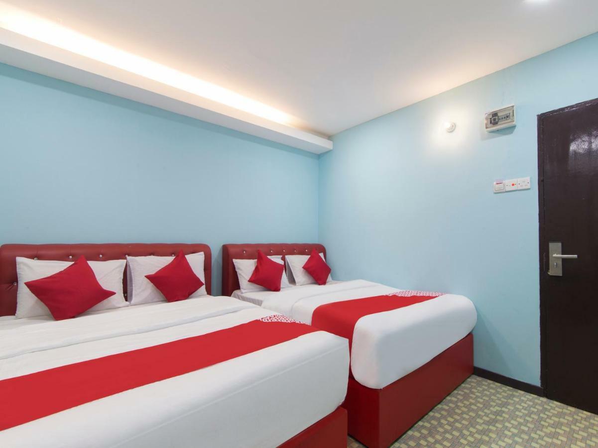 Oyo 1136 Pd Star Hotel Port Dickson Dış mekan fotoğraf