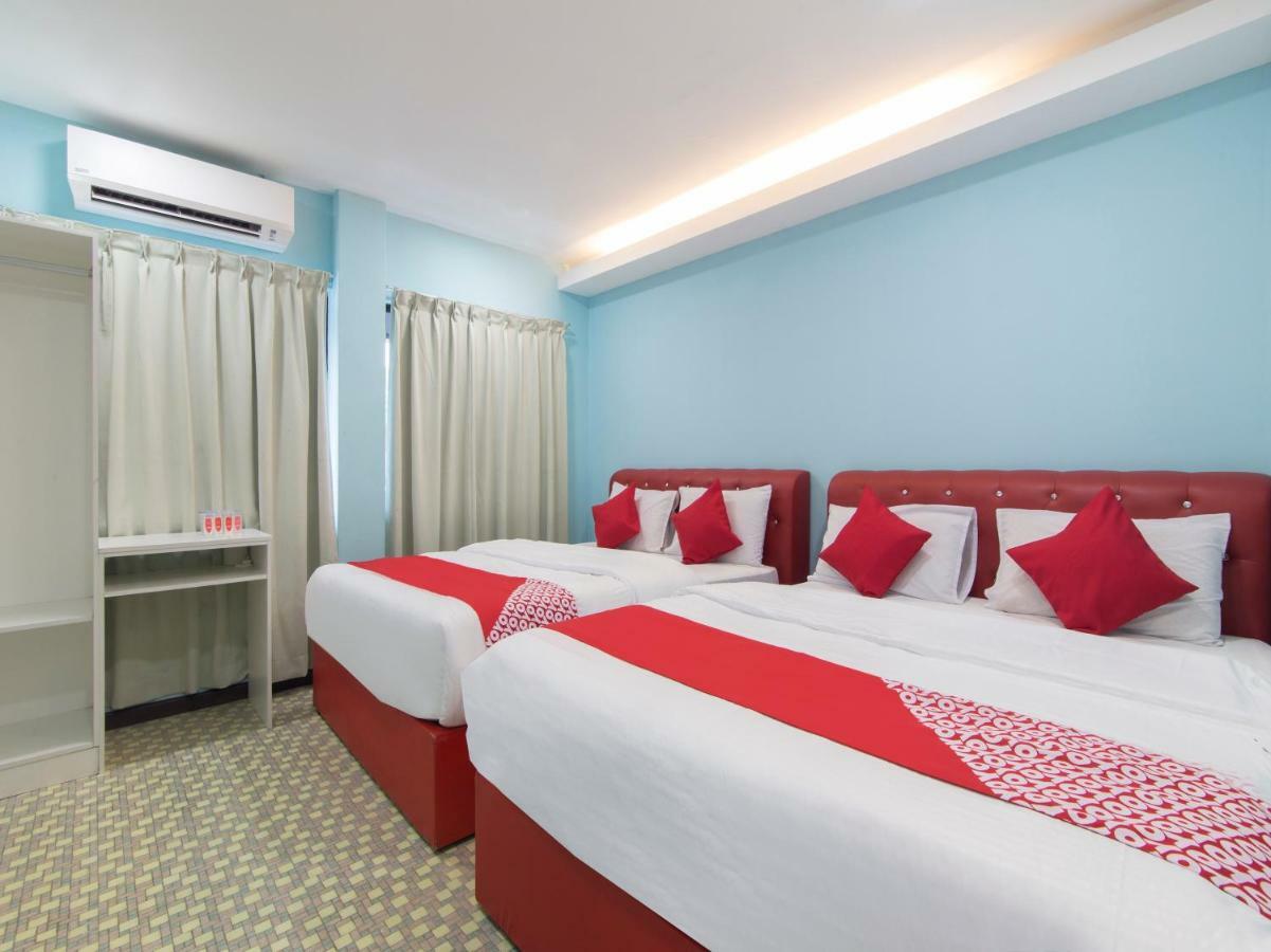 Oyo 1136 Pd Star Hotel Port Dickson Dış mekan fotoğraf
