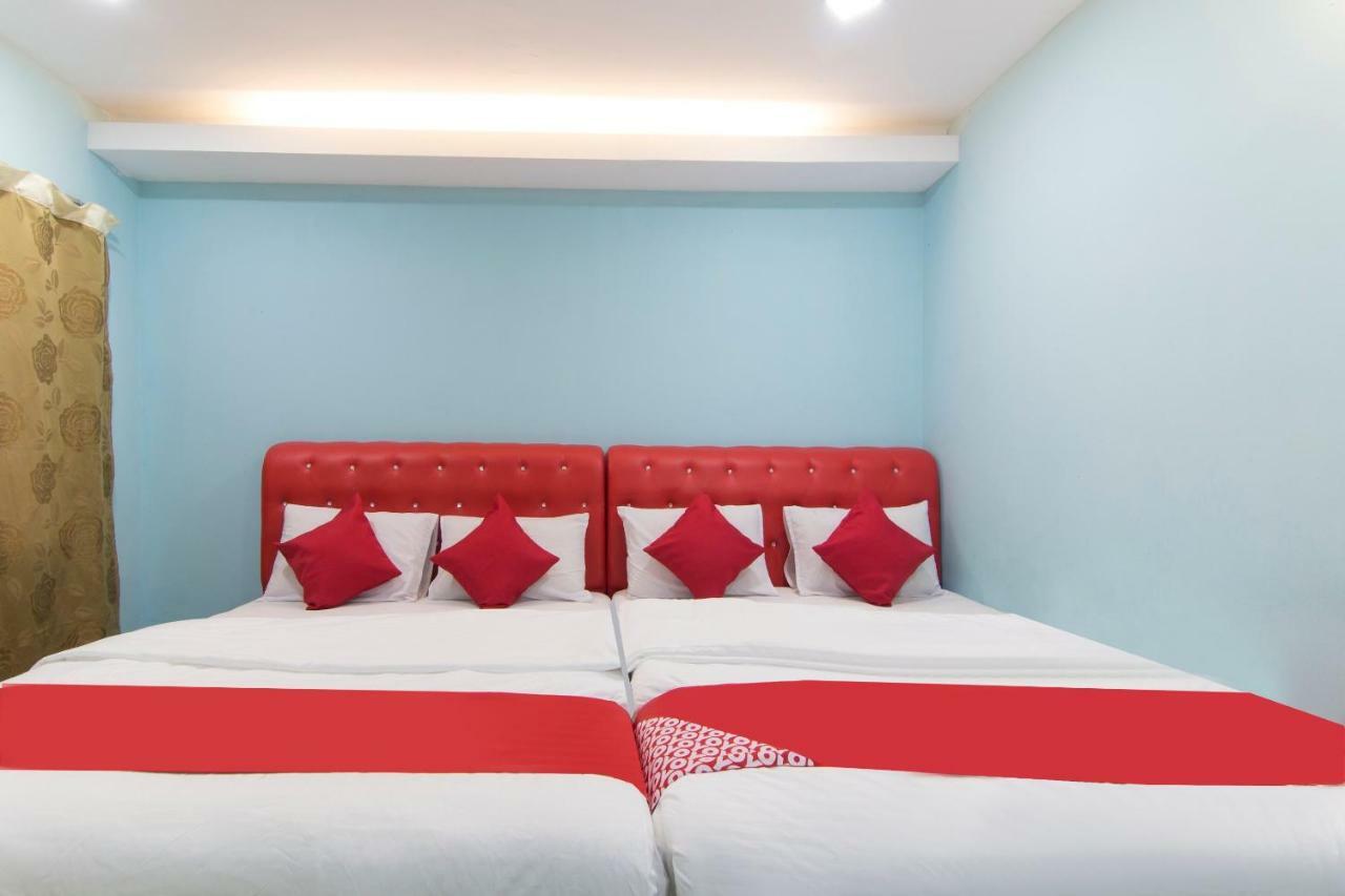 Oyo 1136 Pd Star Hotel Port Dickson Dış mekan fotoğraf