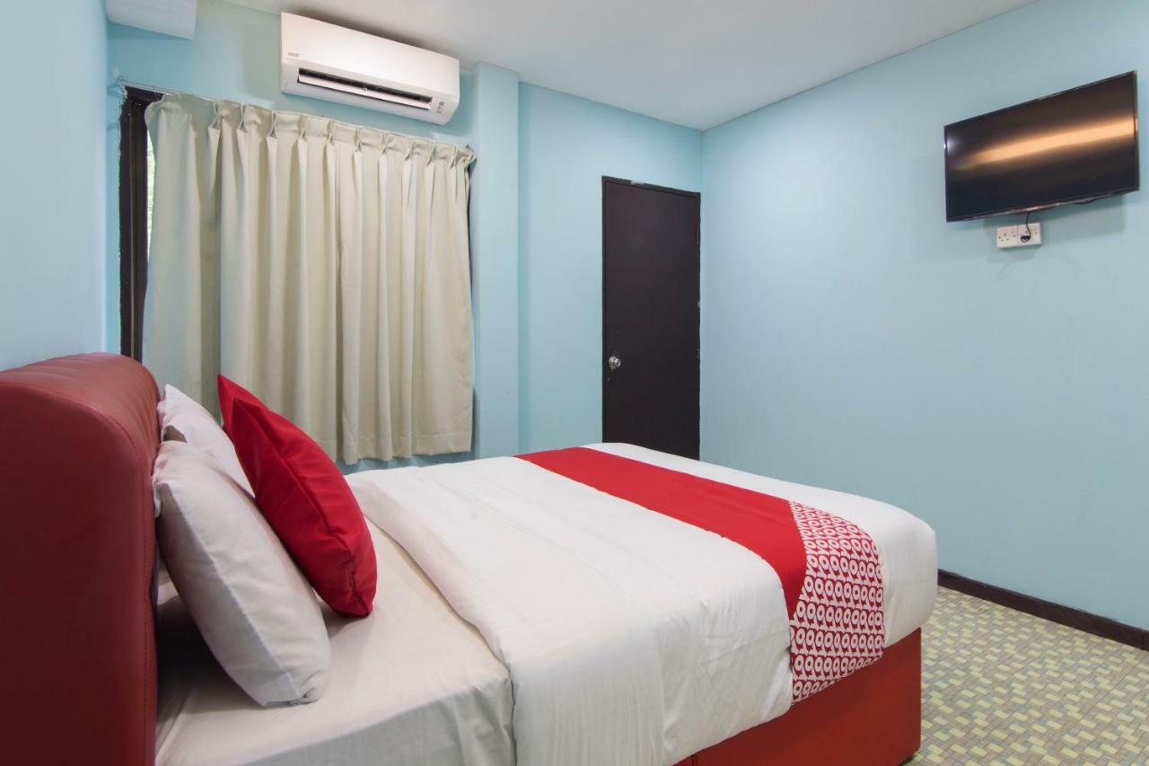 Oyo 1136 Pd Star Hotel Port Dickson Dış mekan fotoğraf